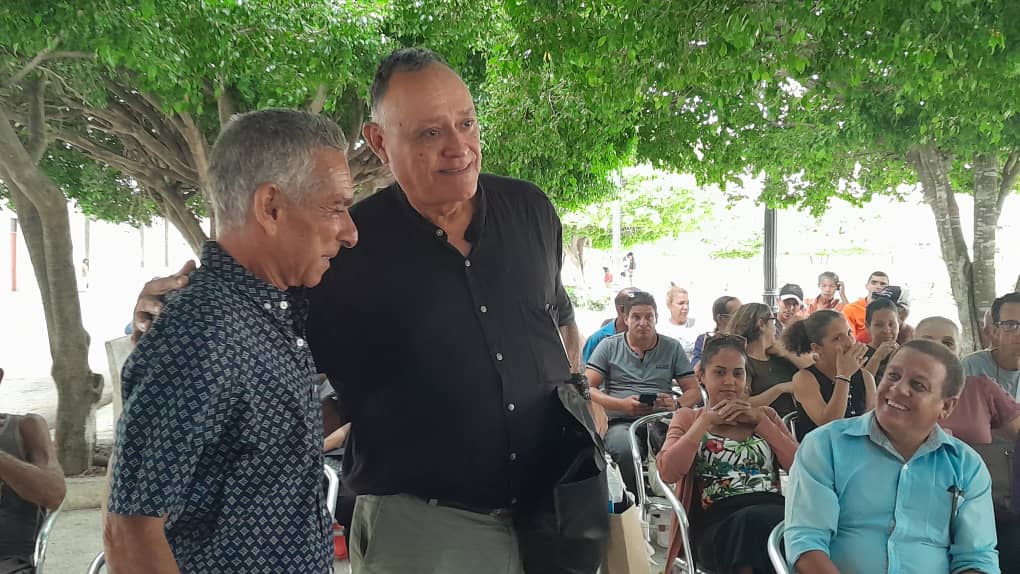 Verso inunda Manzanillo en 53 Jornada Literaria Manuel Navarro Luna (+ audios)