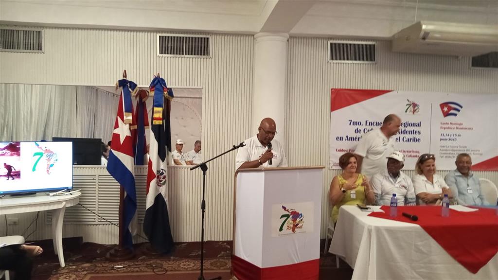 Denuncia permanente del bloqueo, prioridad de cubanos en el exterior Denuncia permanente del bloqueo, prioridad de cubanos en el exterior