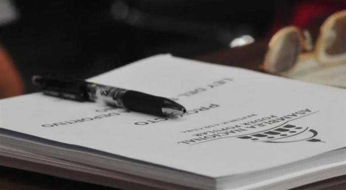 Para la consulta de la población, cuatro nuevos proyectos de ley Para la consulta de la población, cuatro nuevos proyectos de ley