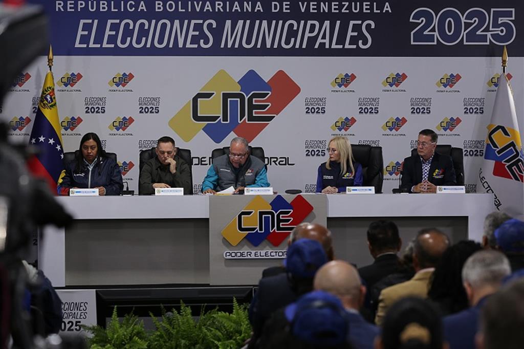 Fuerzas chavistas ganaron mayoría de alcaldías de Venezuela