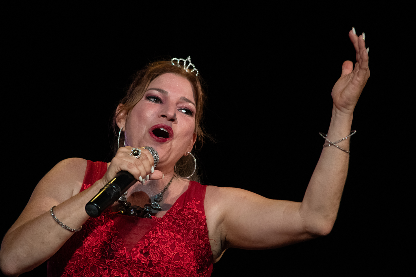 Emotivo concierto de Ary Rodríguez en Bayamo