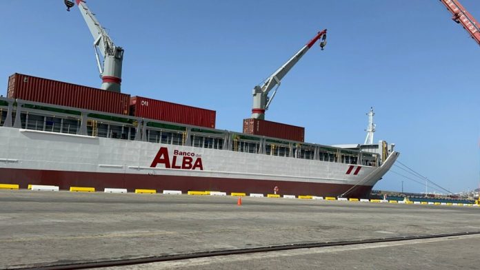 Zarpa barco del ALBA en aras de la cooperación entre América Latina y el Caribe Zarpa barco del ALBA en aras de la cooperación entre América Latina y el Caribe