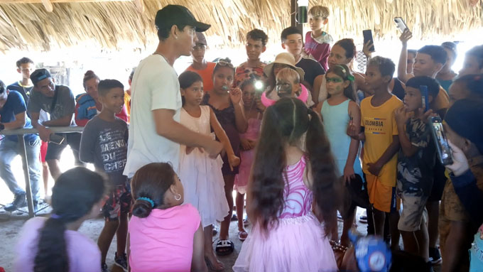 Brigada artística en jornadas de verano en Campechuela