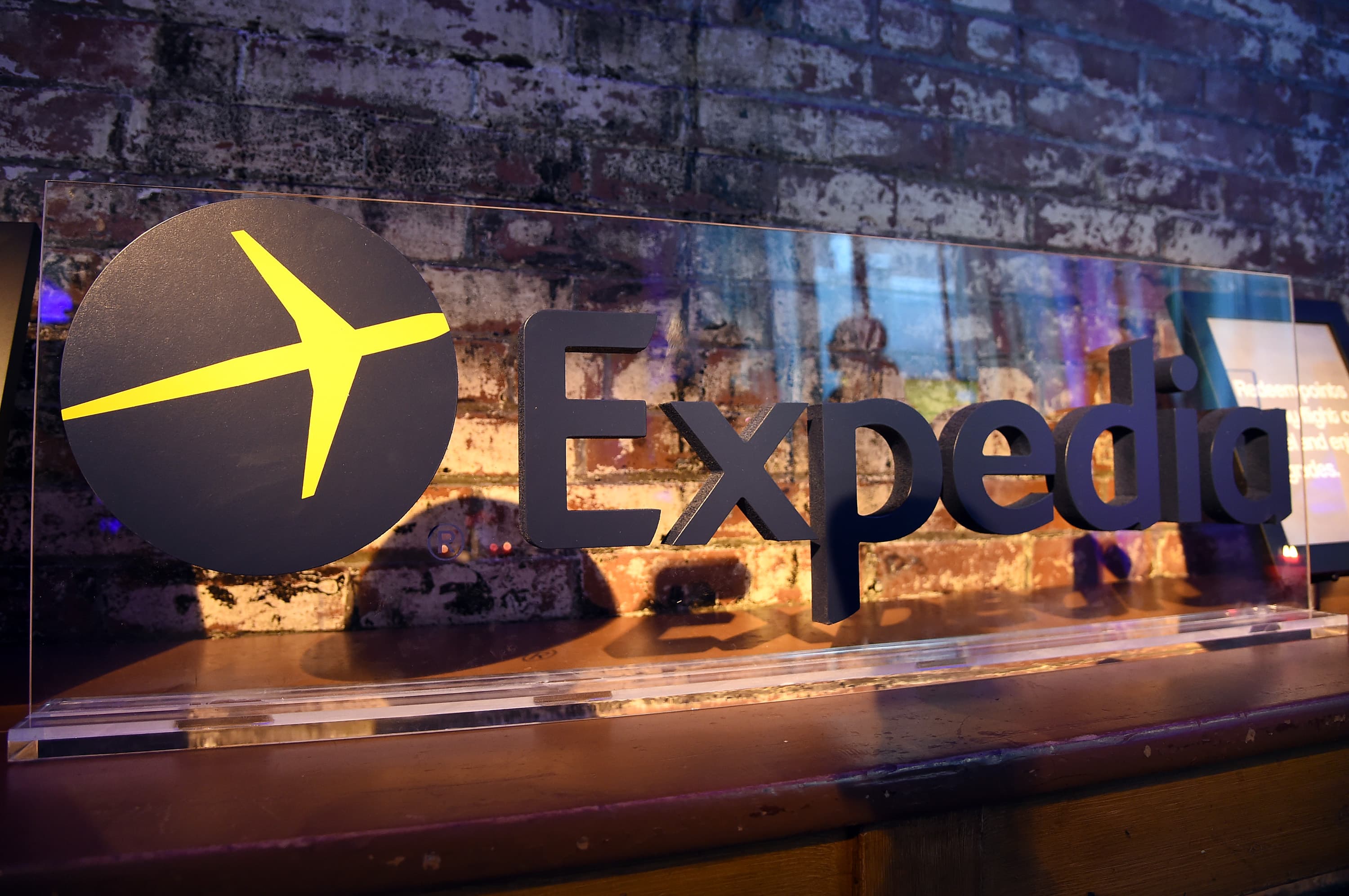 Corte de Miami anula fallo contra Expedia por demanda en caso Cuba