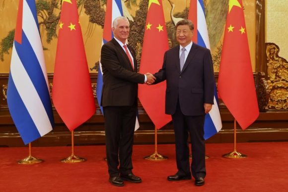 Llama Xi Jinping a llevar los lazos chino-cubanos “a nuevas alturas, en el mayor beneficio de ambos pueblos”