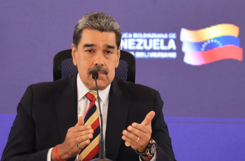 Presidente Maduro: ocho barcos de EE.UU. con 1200 misiles “apuntan hacia Venezuela” Presidente Maduro: ocho barcos de EE.UU. con 1200 misiles “apuntan hacia Venezuela”
