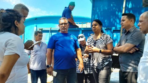 Viceprimera Ministra de Cuba supervisa en Manzanillo estrategias para garantizar abasto estable de agua