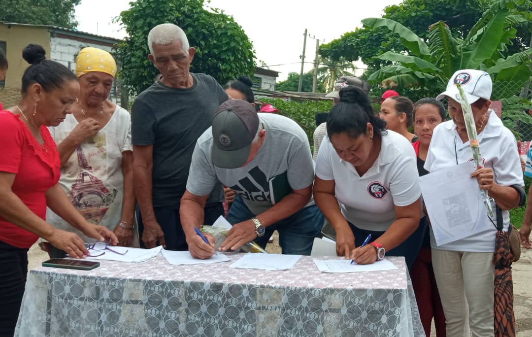 Al servicio de la verdad y la patria grande, Cuba se levanta con Venezuela