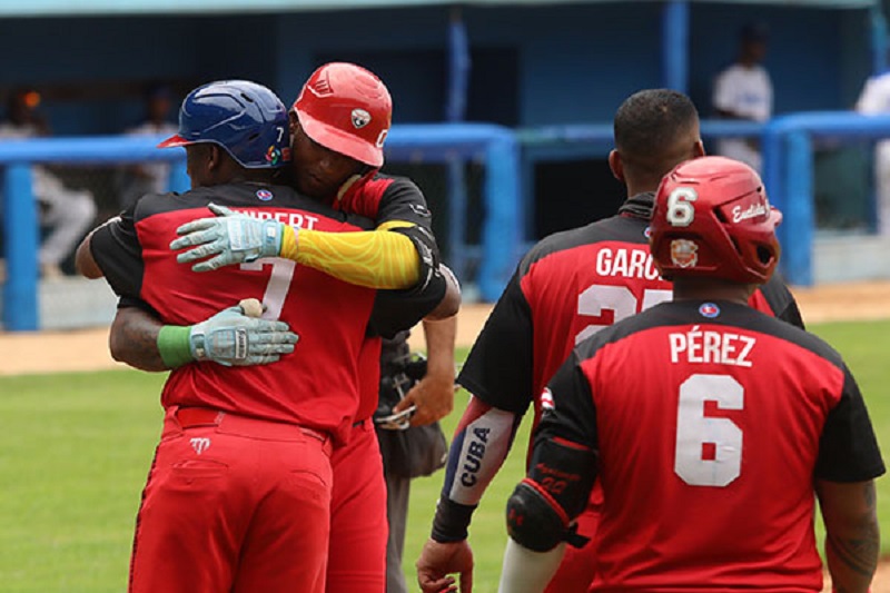 Avispas marcaron la diferencia en inicio de torneo beisbolero cubano