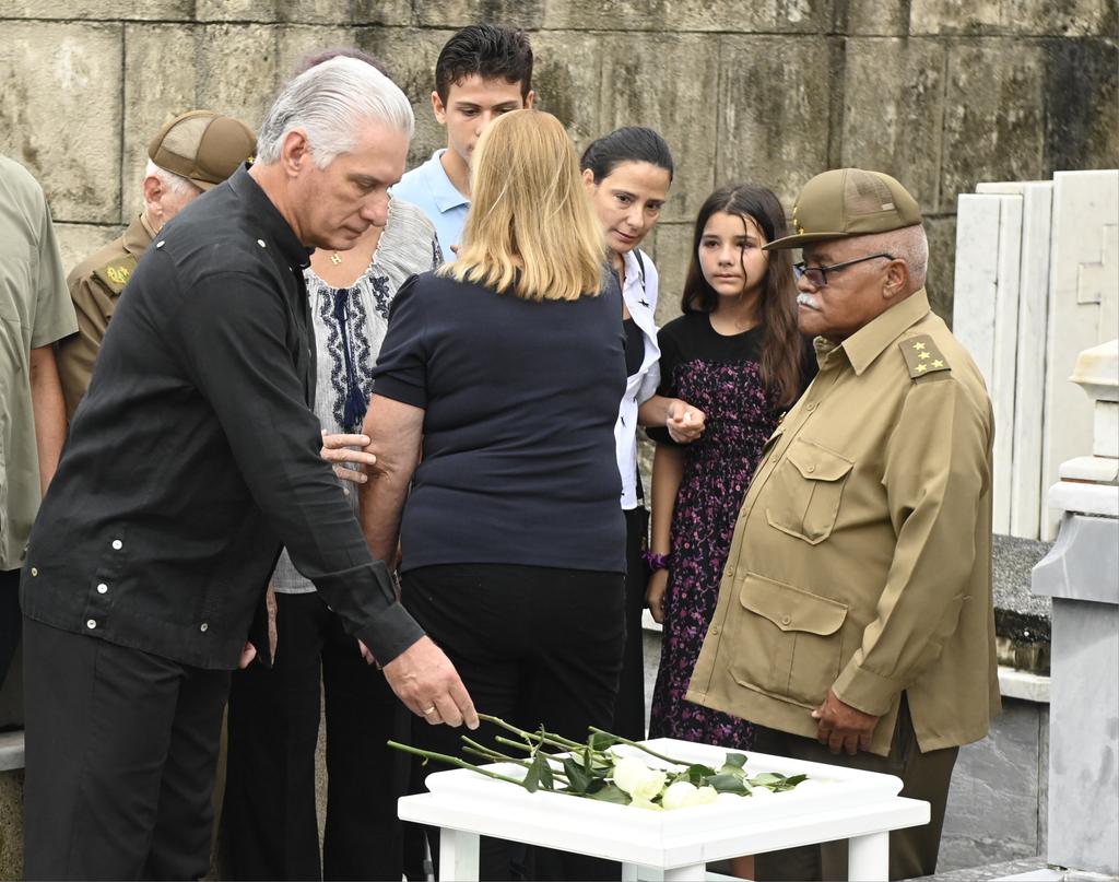 Participó Díaz-Canel inhumación de cenizas viceprimer ministro cubano (+Foto)