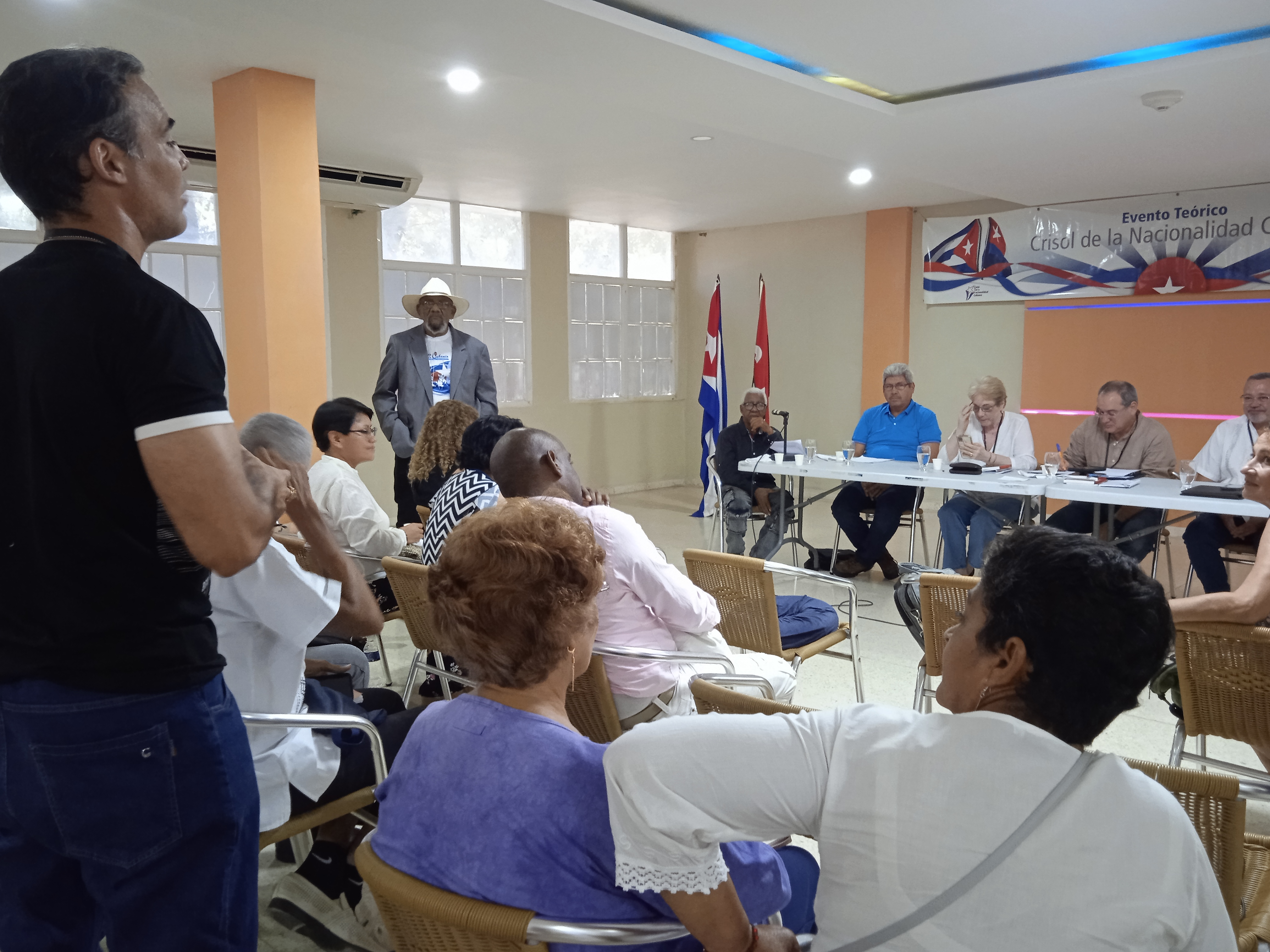 Intelectuales reflexionan sobre censura e identidad cubana en la prensa durante el proceso dominación española Intelectuales reflexionan sobre censura e identidad cubana en la prensa durante el proceso dominación española