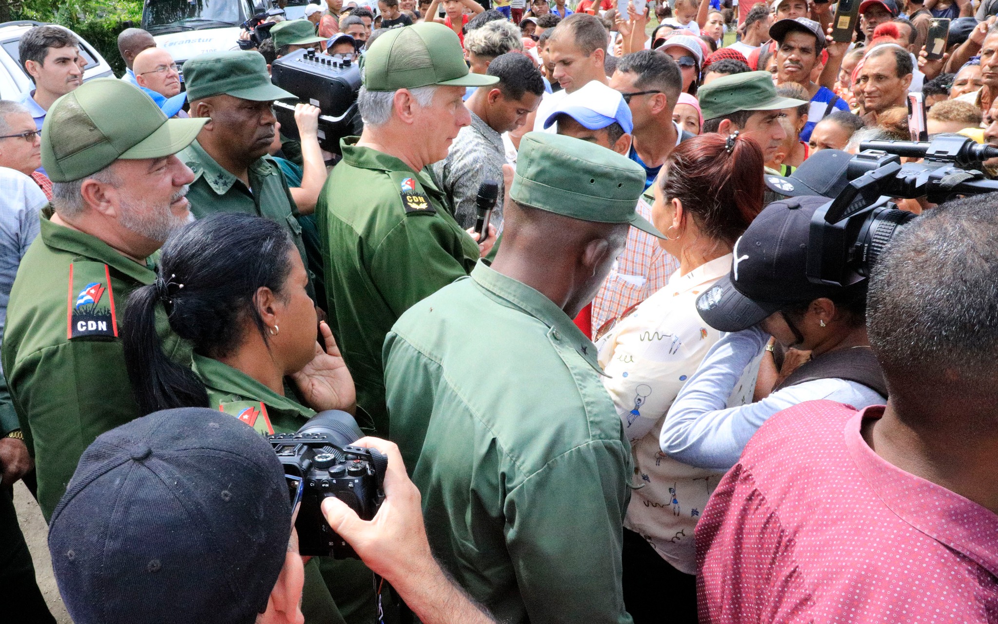 Díaz-Canel garantiza llegada de recursos tras daños de Melissa