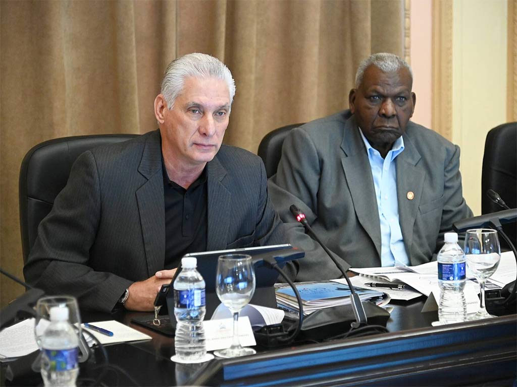 Exhorta Díaz-Canel a discutir con transparencia problemas de Cuba