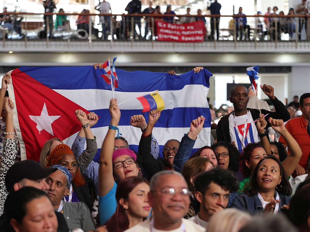 Asamblea de los Pueblos por la Paz prosigue debates en Venezuela