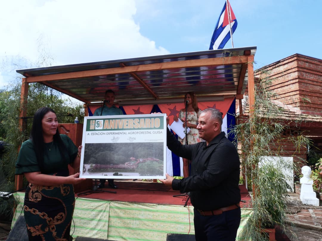 Celebran aniversario 55 de la Estación agroforestal Guisa