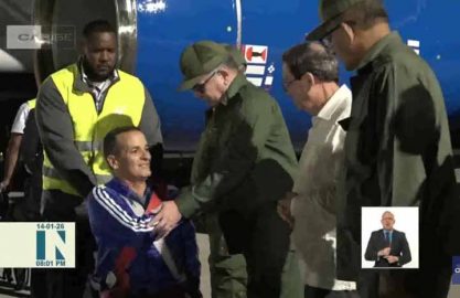 Reciben en Cuba a colaboradores heridos en cobarde agresión contra Venezuela