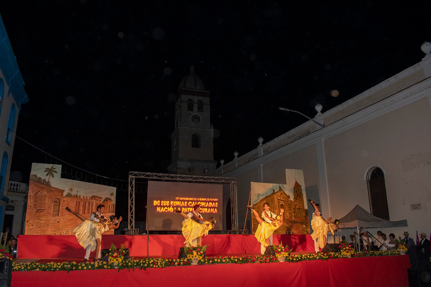 Cubanos reafirman su patriotismo en el aniversario 157 de la quema de Bayamo