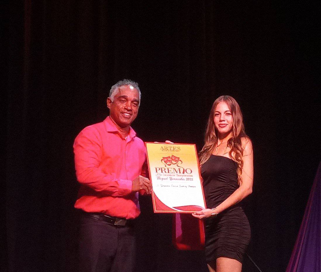 Premian a la Excelencia Interpretativa en Granma