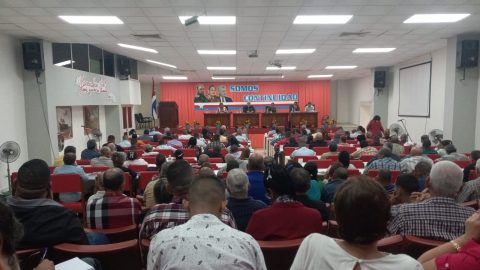 Llama en Bayamo Manuel Marrero Cruz a cambiar la manera de hacer las cosas