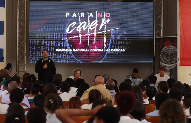 “Para no caer”, una campaña que apuesta por la vida