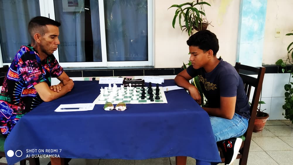 Jeorling comienza con dos tablas nacional de ajedrez