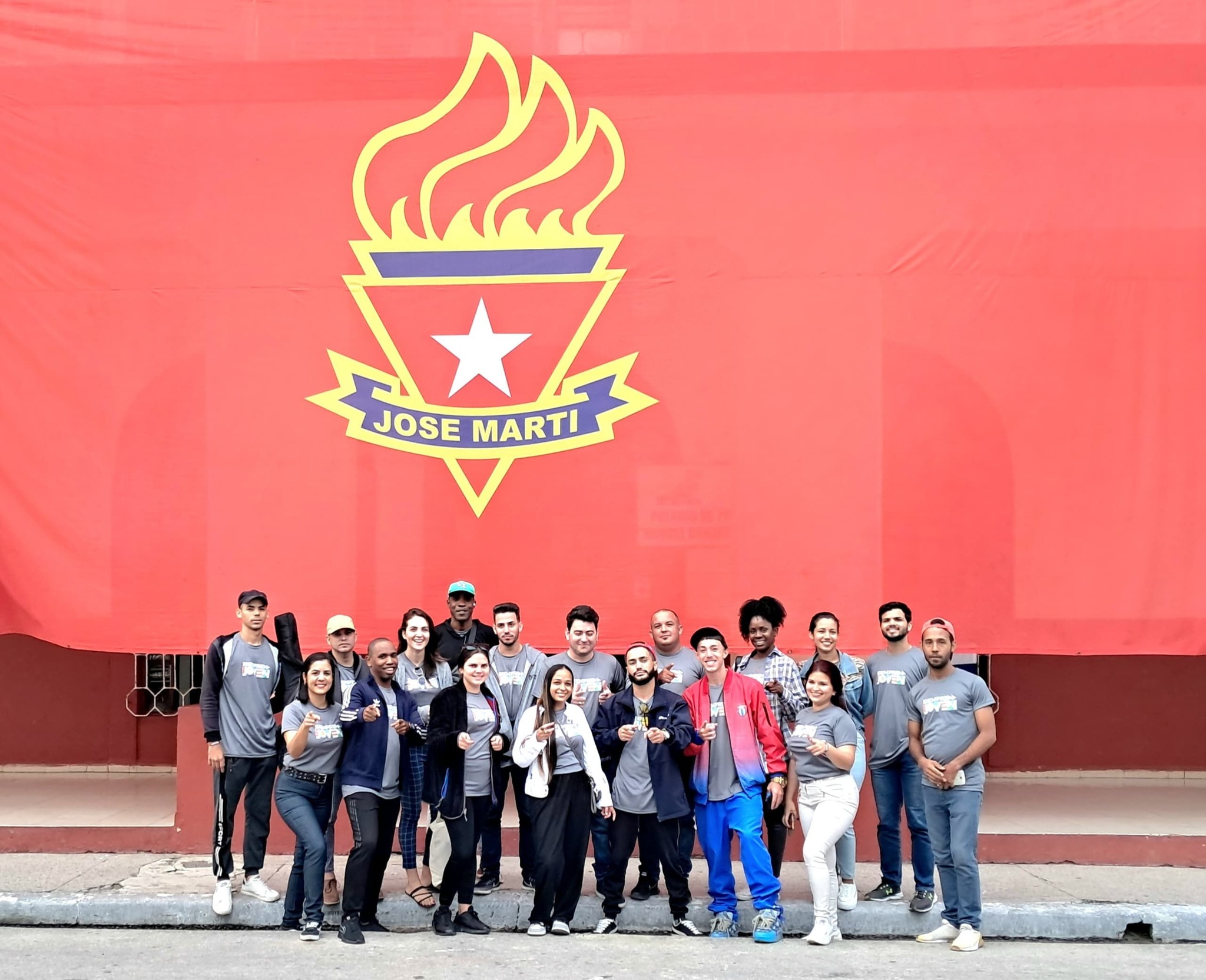 Juventud que hace historia