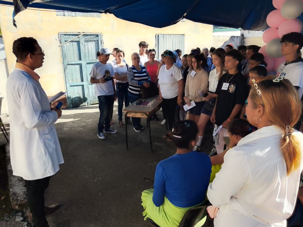 Proyecto educativo busca prevenir embarazo en la adolescencia