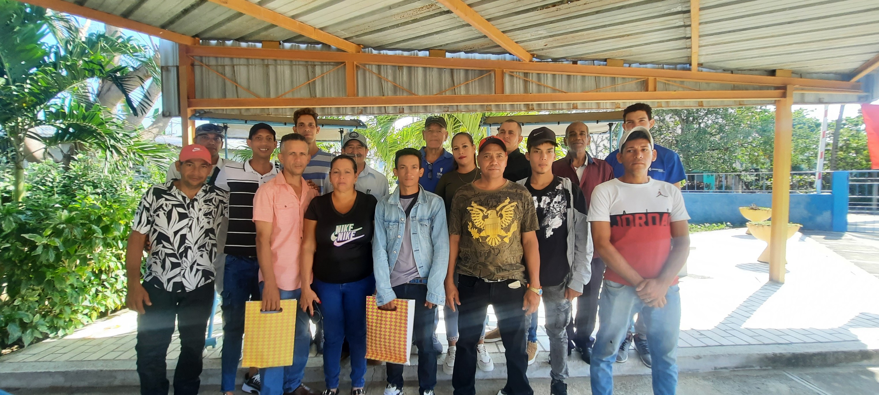 Fortalecen gestión electroenergética con graduación de más de una decena de supervisores