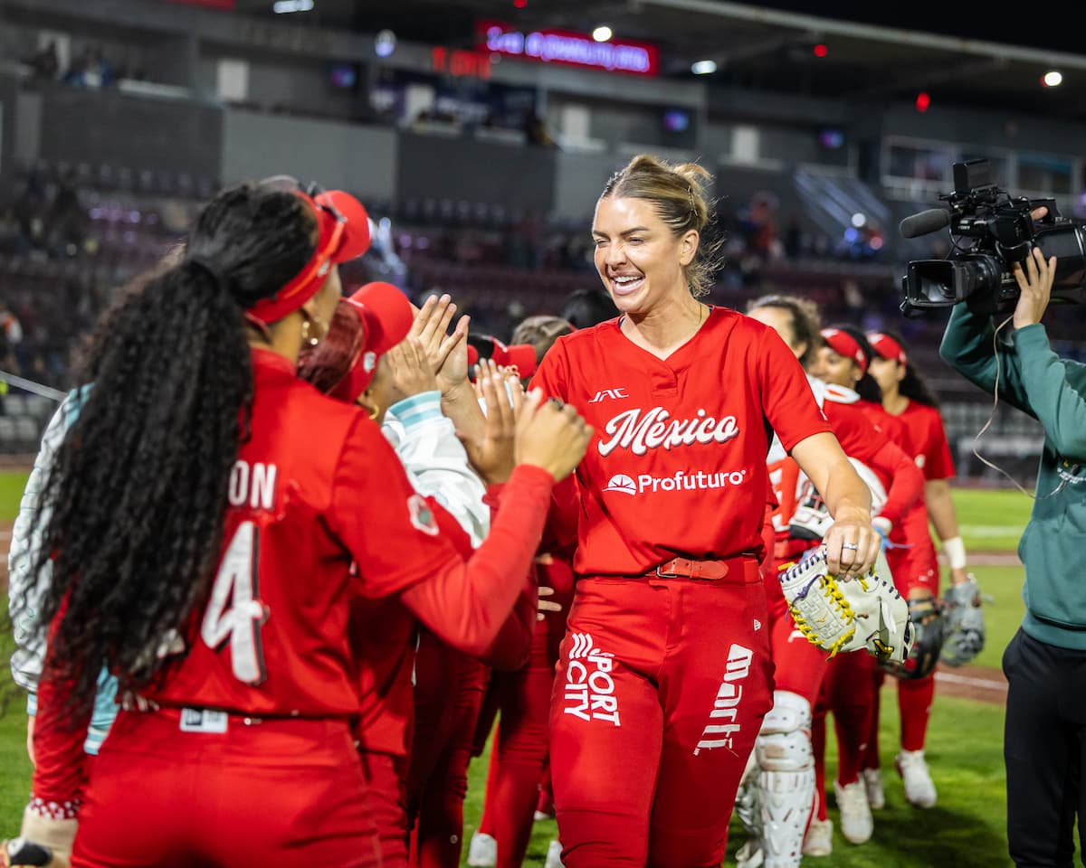 Hoover roza la perfección y Diablos Rojos Femenil se enfila a la Serie de la Reina