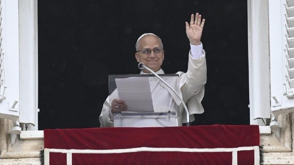 Papa León XIV instó a romper el silencio ante dolor por las guerras