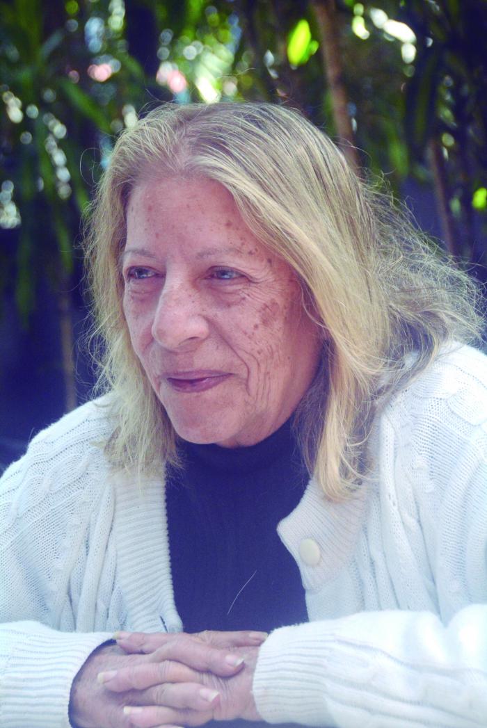 «La poesía me ha salvado y se lo agradezco muchísimo»