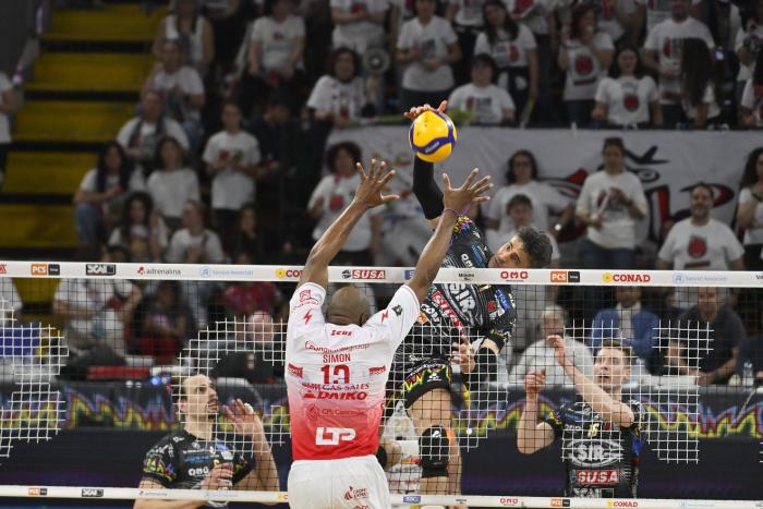 Robertlandy Simón, un incombustible guerrero