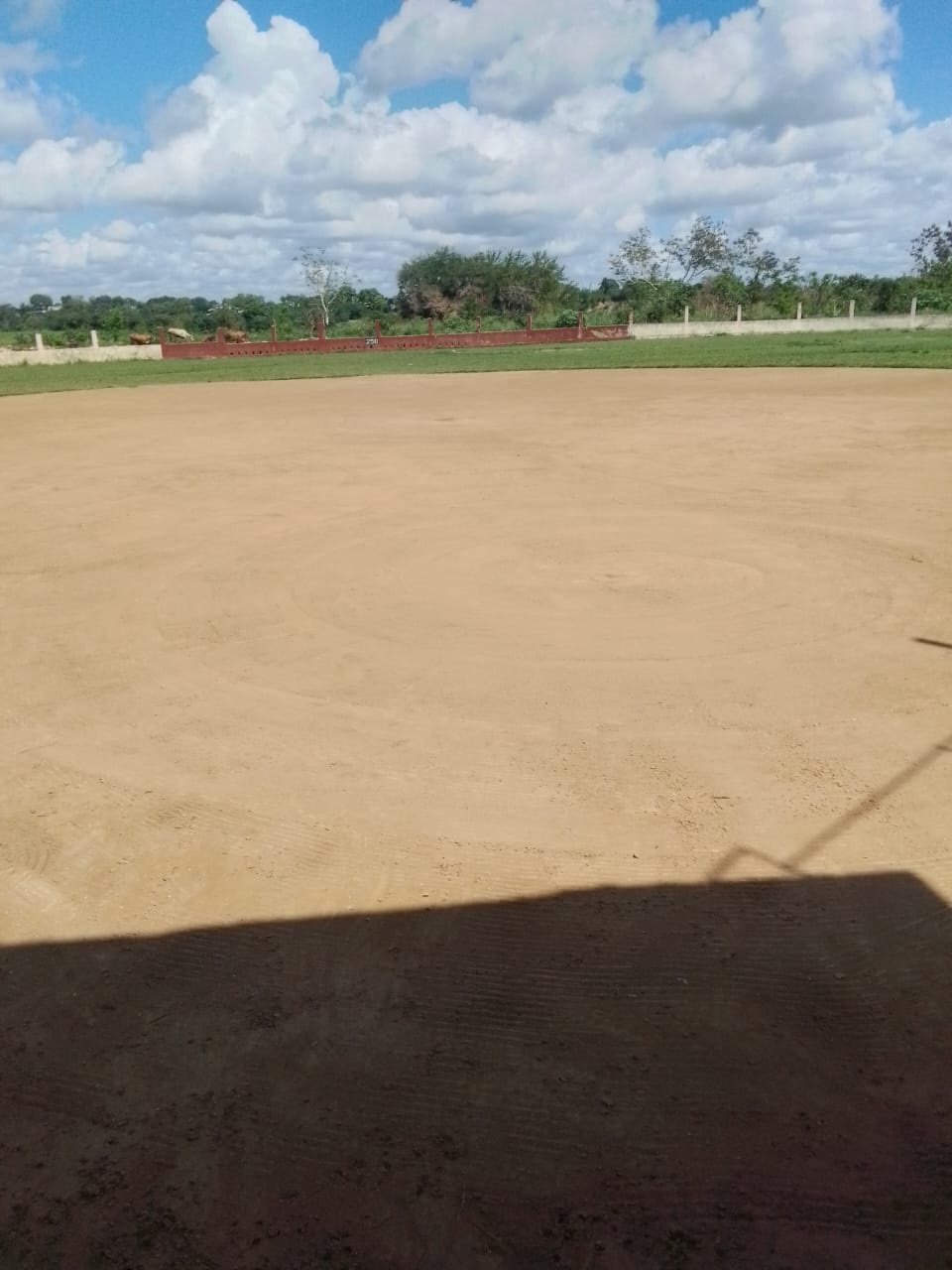 Tarjeta roja en el Hermanos Blanco