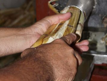 El precio de producir menos