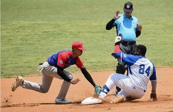 Bates en guardia y deudas pendientes en la Liga Élite de béisbol