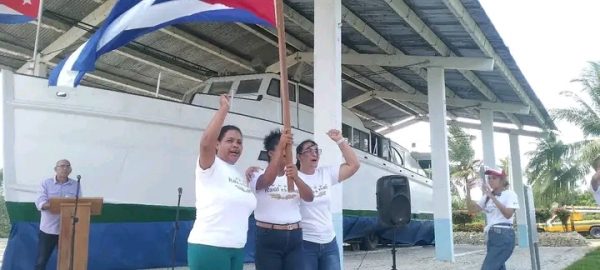 Comenzó marcha de columna juvenil, en respaldo a Raúl y a la Revolución