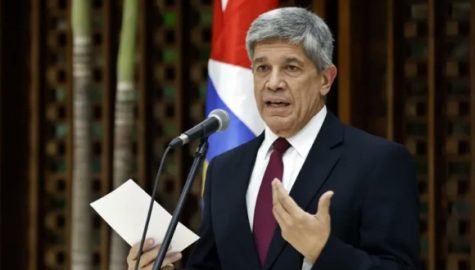 Vicecanciller Fernández de Cossío: Cuba no ha puesto reparos a ayuda desde EEUU