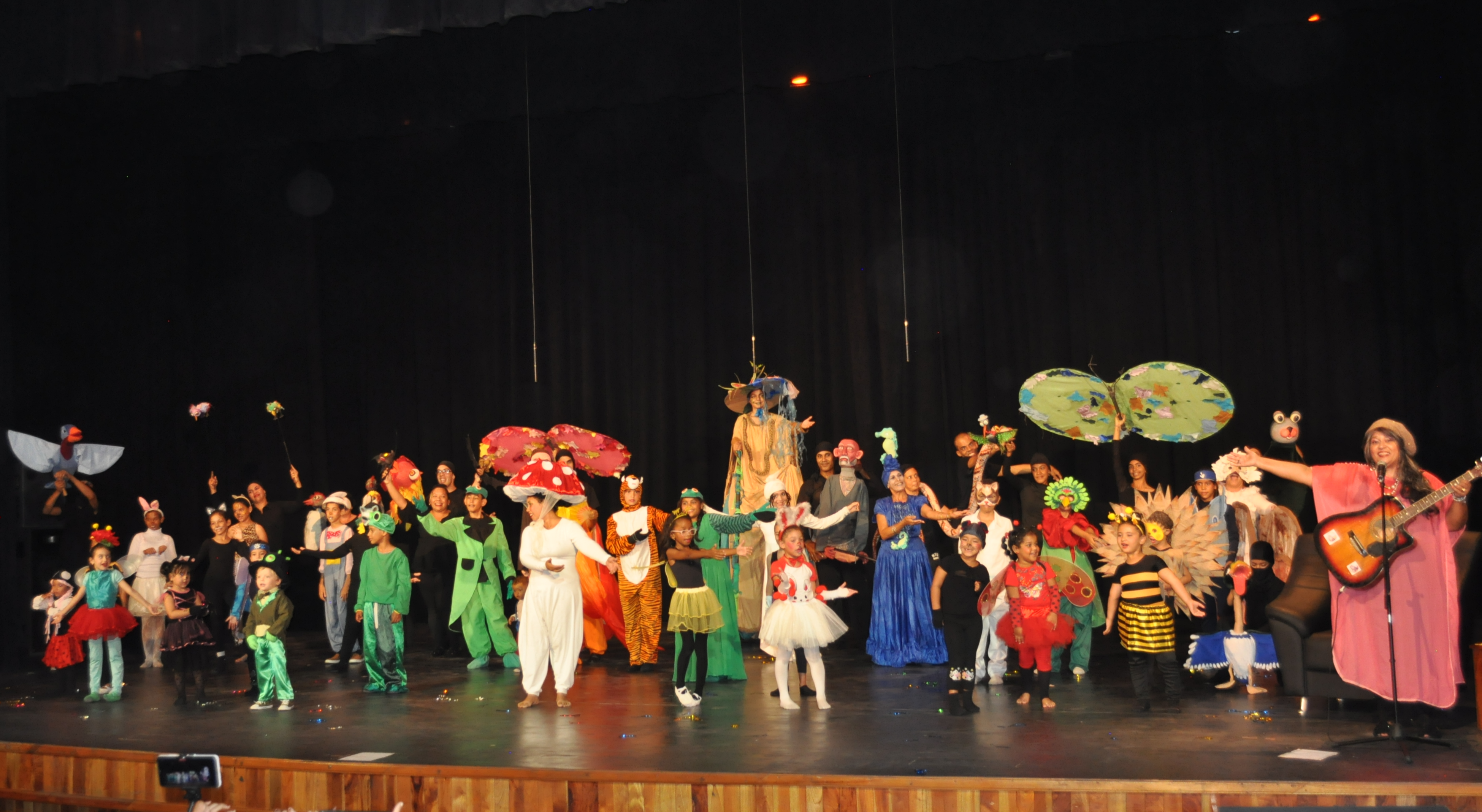 Inició en Bayamo el evento internacional Primavera Teatral
