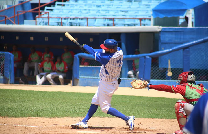 Industriales defiende su reinado en la Liga Élite de Béisbol