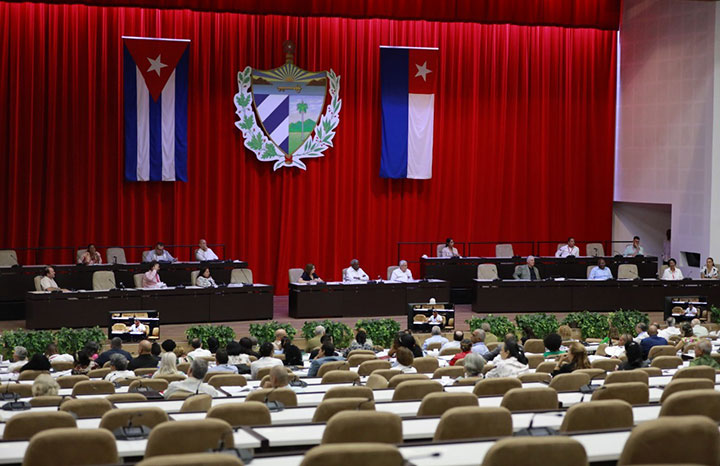 Abundan en descentralización de competencias por los municipios