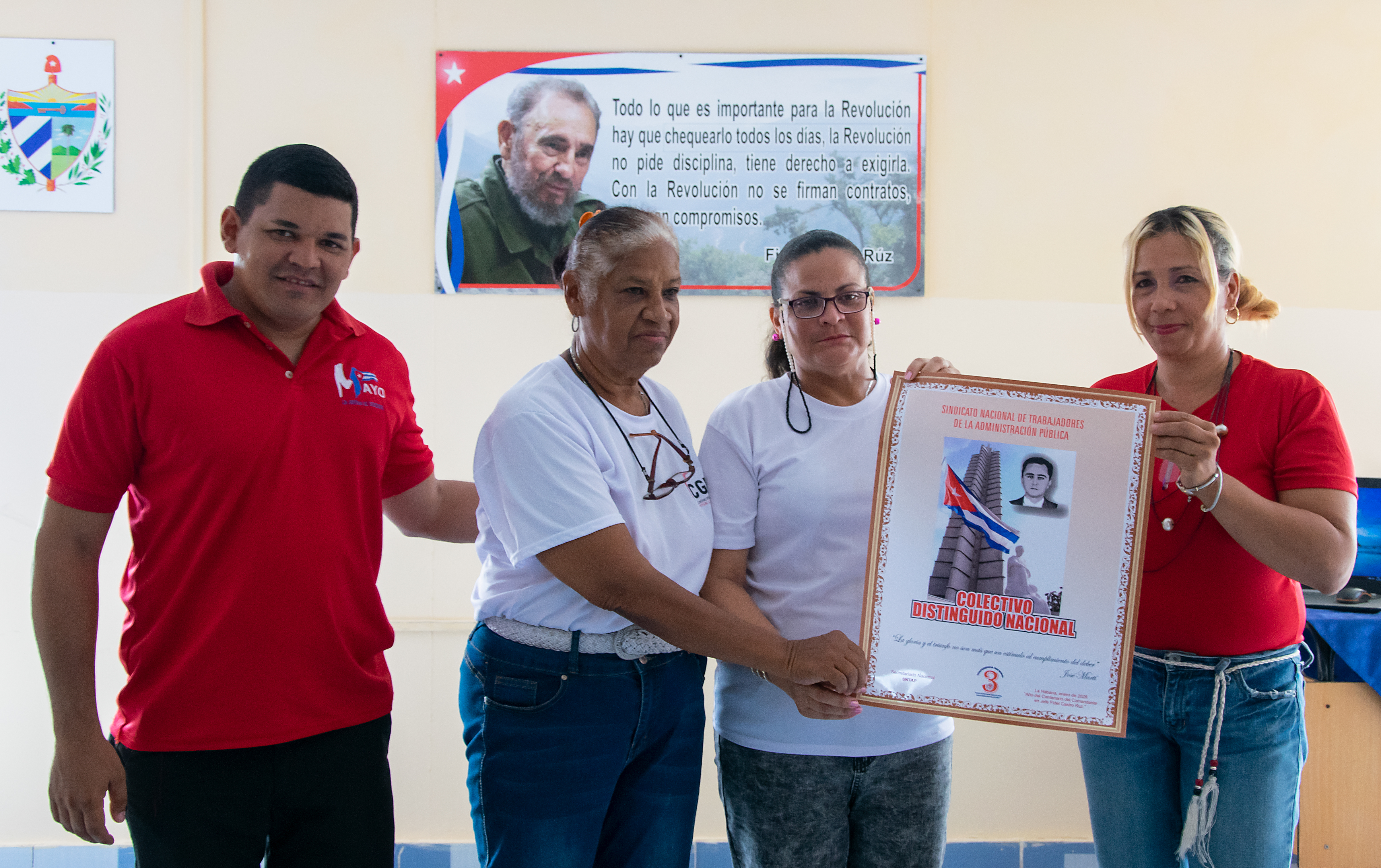 Entregan condición de Distinguido Nacional a entidades de Granma