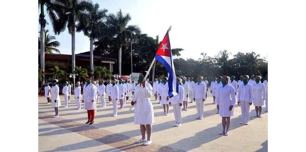 Enfermeros de Cuba siguen siendo héroes de la salud