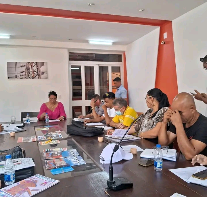 Mantienen vitalidad servicios de salud tras desconexión del SEN