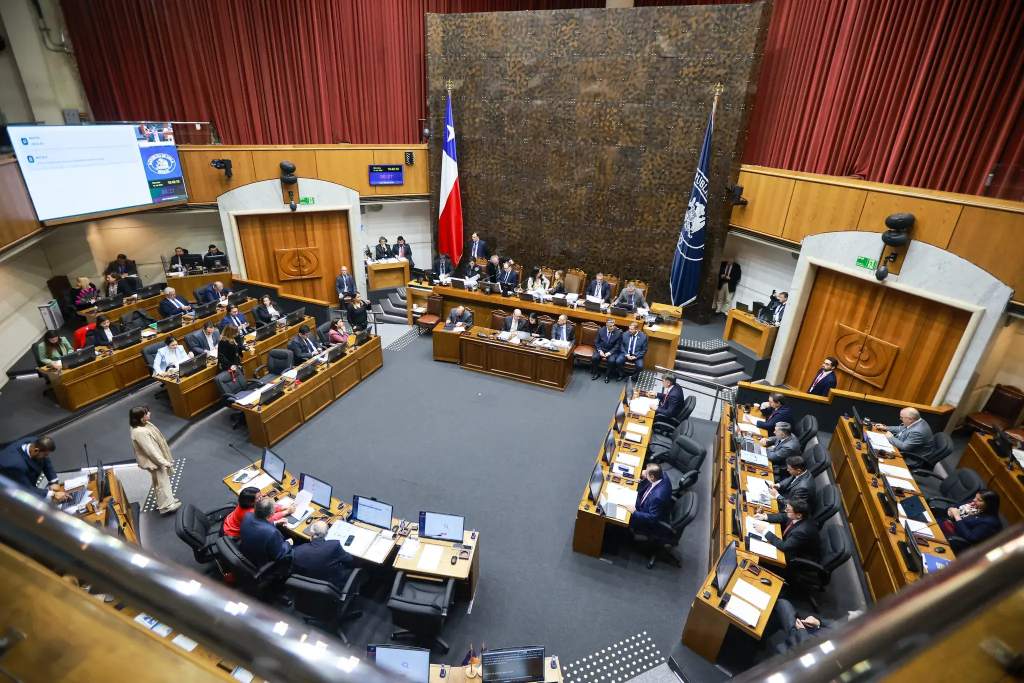 Avanzó en Chile megarreforma económica de corte neoliberal