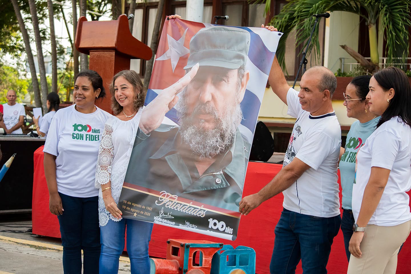Evocan  a Fidel en celebración por su centenario en Granma