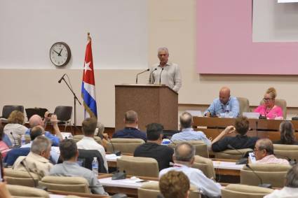 “No basta con condenar al imperio; debemos construir poder popular en las bases, ganar las calles”