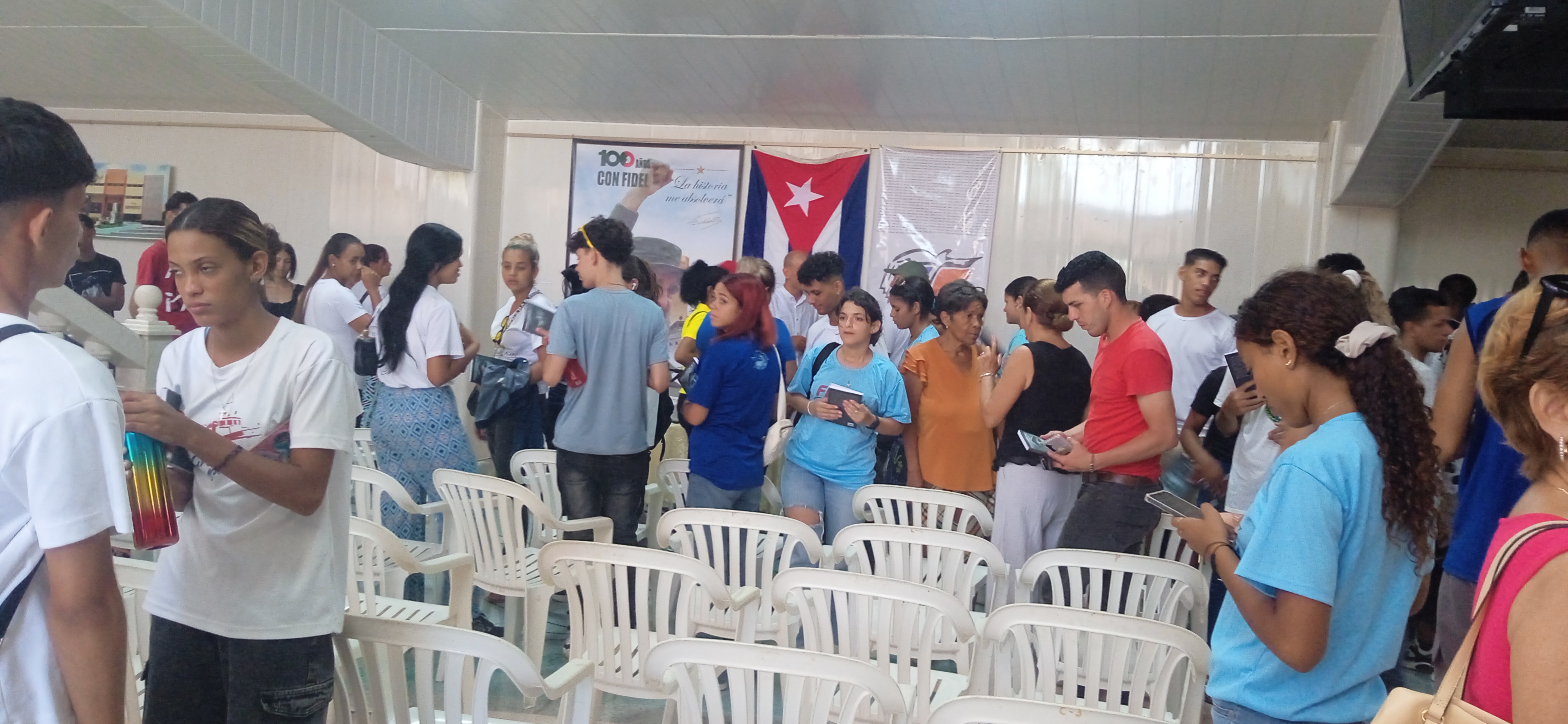 Presentan en Bayamo el libro Fidel Castro Ruz, Itinerario por la provincia Granma