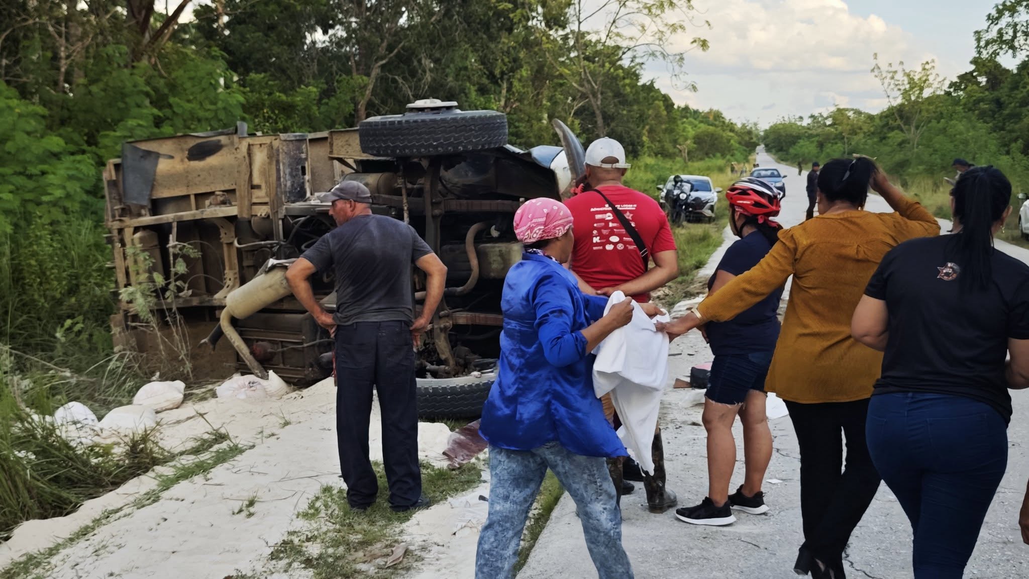 Accidente de tránsito en Bartolomé Masó deja un saldo preliminar de una fallecida y siete heridos