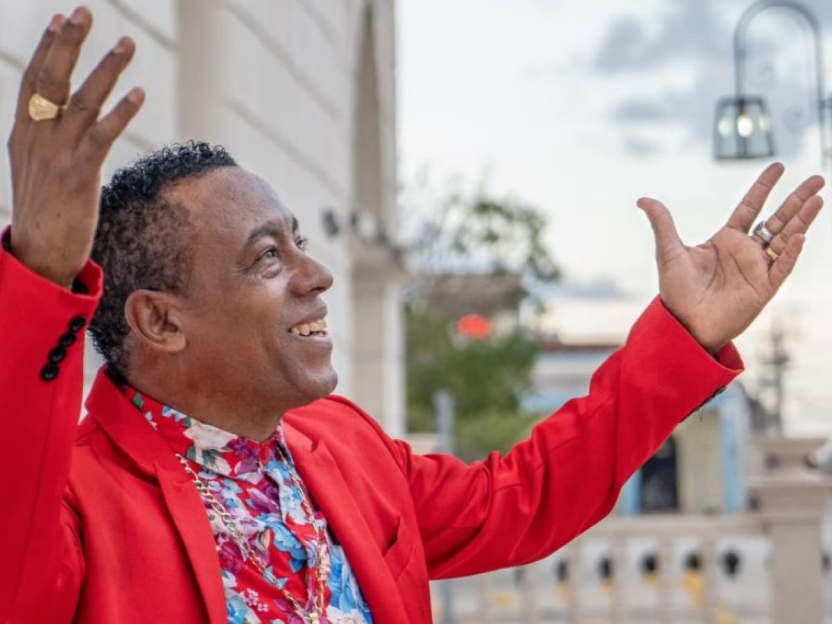 Cándido Fabré: El rey de la madrugada está de cumpleaños.