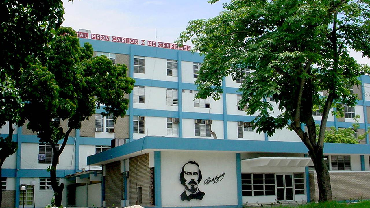Inicia Jornada científica en hospital bayamés Carlos Manuel de Céspedes